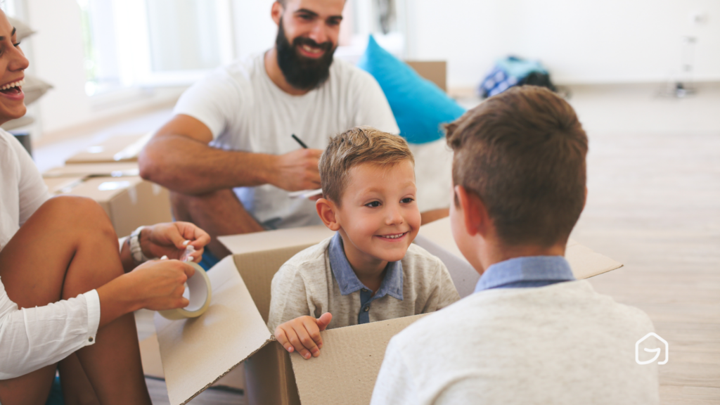 famille en plein déménagement